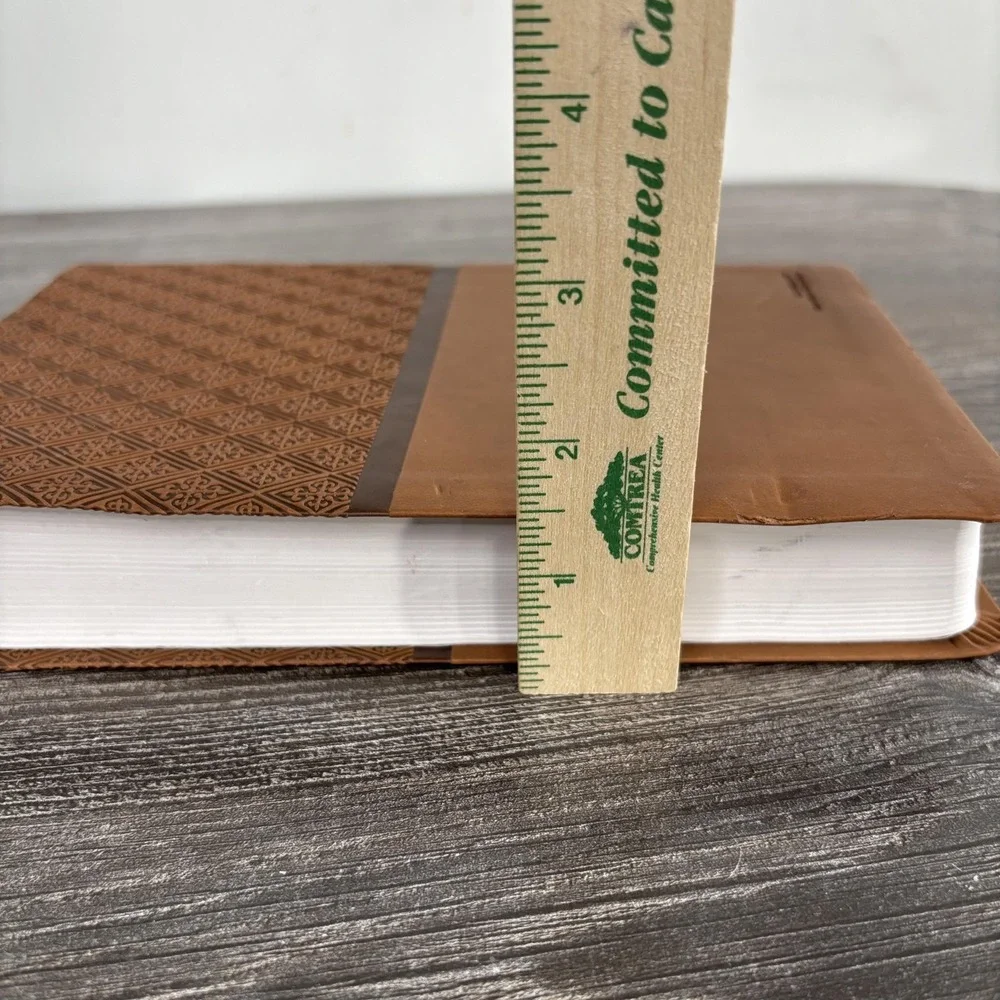 Holy Bible New International Version NIV ReadEasy Faux LeatherSoft Zondervan
